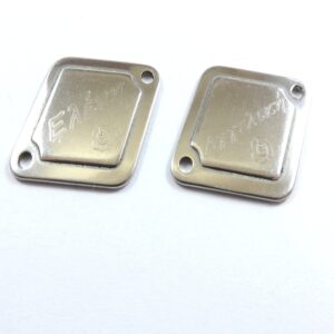 Σύνδεσμος ρόμβος ασημί ατσάλι με όνομα 26x23mm