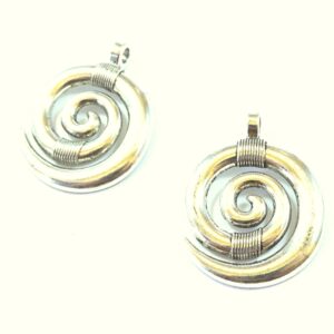 Σαλιγκάρι ασημί μεταλλικό κρεμαστό 35x 28mm