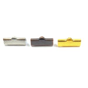 Ακροδέκτης σκαλιστός μεταλλικός 20x6mm για κορδόνι πλακέ 20mm