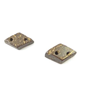 Ρόμβος κουμπί καρύδα καφέ 15-20x9.5-12mm