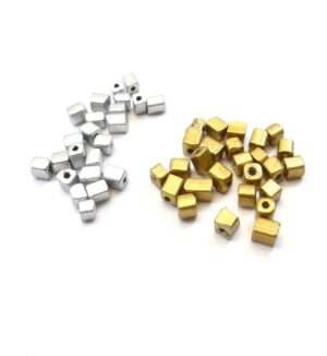 Γυάλινες χάντρες seed μεταλλικό χρώμα κύβος 3-7mm/18gr