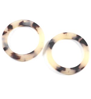 Δαχτυλίδι κρεμ-καφέ κρεμαστό plexiglass 35mm