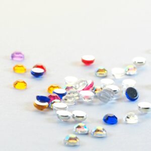 Στράς μικρό στρογγυλό ρητίνη πολυπλευρικό 4mm/100τμχ