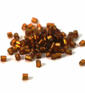 Γυάλινες χάντρες seed καφέ ημιδιάφανο με ασημί foil μακαρόνι 2.5-3x2-2.5mm/6gr