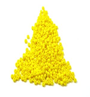 Γυάλινες χάντρες seed κίτρινο opaque 2mm/6gr περίπου 215 χάντρες