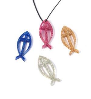 Ψάρι περίγραμμα με σταυρό κρεμαστό glitter  χρώμα plexiglass 34x14mm
