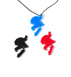 Skater opaque plexiglass κρεμαστό 37x23mm