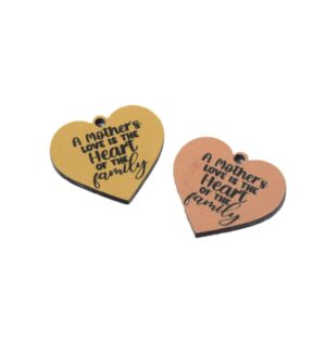 Καρδία ''A mοther΄s love is the heart of the family'' μεταλλικό χρώμα ματ plexiglass κρεμαστό 25x22mm