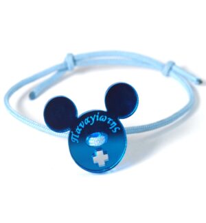 Έτοιμα βραχιόλια Μαρτυρικά με Μίκυ Μαούς κουμπί μπλέ mirror plexiglass με όνομα της επιλογής σας & σταυρό διάτρητο και χάντρα μπλέ ματάκι ακρυλική σε κορδόνι baby blue νάυλον 1.5mm /30 τμχ