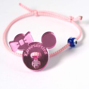 Έτοιμα βραχιόλια Μαρτυρικά με Minnie κουμπί ρόζ mirror plexiglass με όνομα της επιλογής σας & σταυρό διάτρητο και χάντρα μπλέ ματάκι ακρυλική σε κορδόνι ρόζ-λευκό chevron νάυλον 1.5mm /30 τμχ