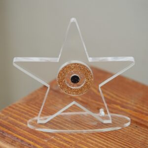 Αστέρι με χρυσό-διάφανο μαύρο glitter σε διάφανο plexiglass με βάση επιτραπέζιο διακοσμητικό 95x102x8mm