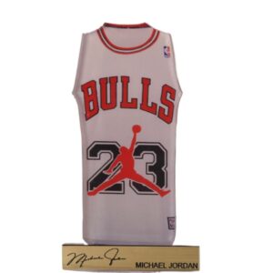 Φανέλα Chicago Bulls 23 Air Jordan με υπογραφή plexiglass επιτραπέζιο διακοσμητικό 107x65x8mm