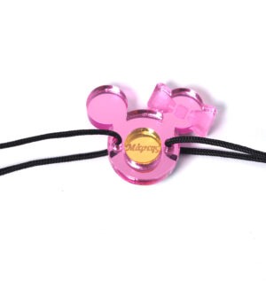 Minnie “Μάρτης” ρόζ μεταλλικό χρώμα plexiglass με χρυσό στρογγυλό σύνδεσμος 22x28mm