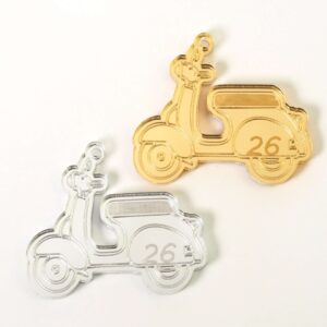 26 Mηχανή Vespa mirror μεταλλικό χρώμα plexiglass κρεμαστό 39x48mm
