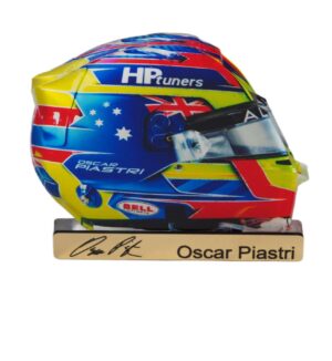 Κράνος Oscar Piastri με υπογραφή plexiglass επιτραπέζιο διακοσμητικό 84x75x8mm