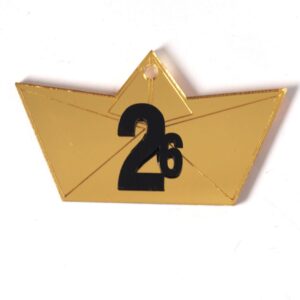 26 Γούρι Βάρκα χρυσό-μαύρο plexiglass 80x42mm