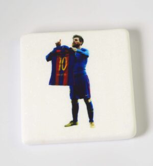 Πρές Παπιέ Lionel Messi πανηγυρισμός Μπερναμπέου σε λευκό μάρμαρο Θάσου 8x8x1cm