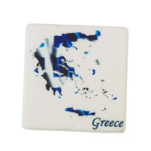Χάρτης Ελλάδας με φόντο την σημαία μαγνητάκι μάρμαρο Θάσου λευκό τετράγωνο 5x5x0.7cm