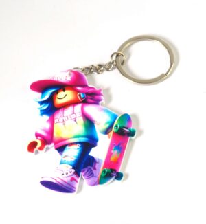Μπρελόκ Κορίτσι Roblox πολύχρωμο με skate φιγούρα plexiglass 70x53mm με κρίκο & αλυσίδα 25mm