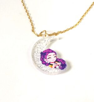 Κολιέ με Rumi KPop Demon Hunter μισοφέγγαρο διάφανο glitter plexiglass 33x23mm σε cross πλακέ χρυσή αλυσίδα ατσάλι 1.5mm μήκους 39cm και επέκταση 5cm