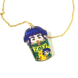 Κολιέ με με Zoey KPop Demon Hunter τρώγοντας noodles σε cross πλακέ χρυσή αλυσίδα ατσάλι 1.5mm μήκους 39cm και επέκταση 5cm